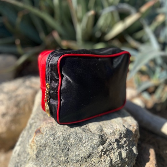 YVES SAINT LAURENT | Champagne Cosmetic Bag - Picture 4 of 8